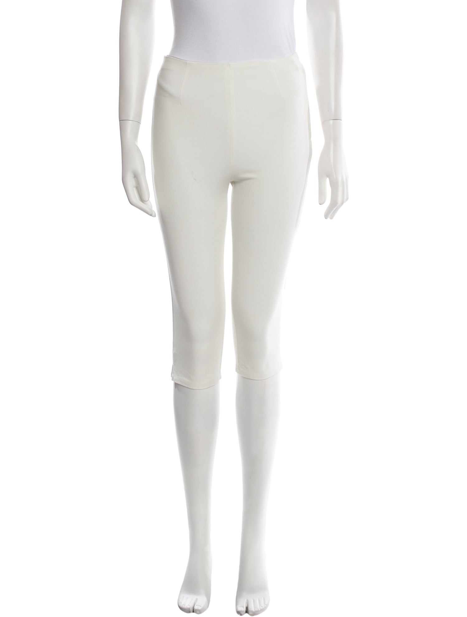 DÔEN Knee-Length Shorts