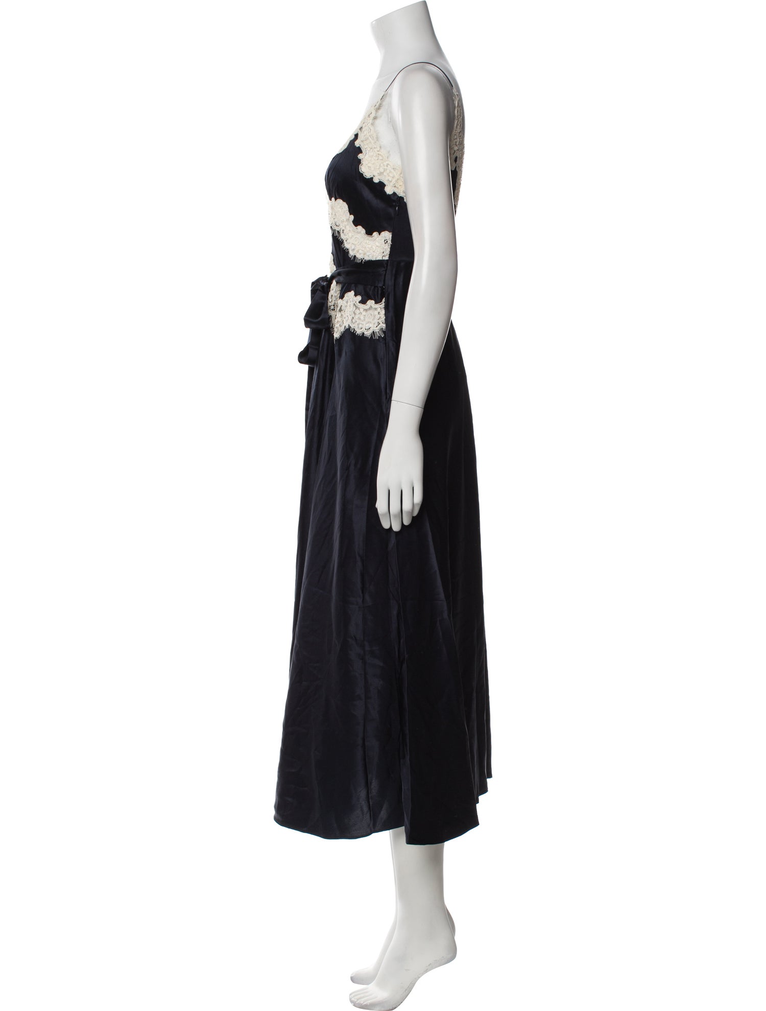 DÔEN Silk Long Dress