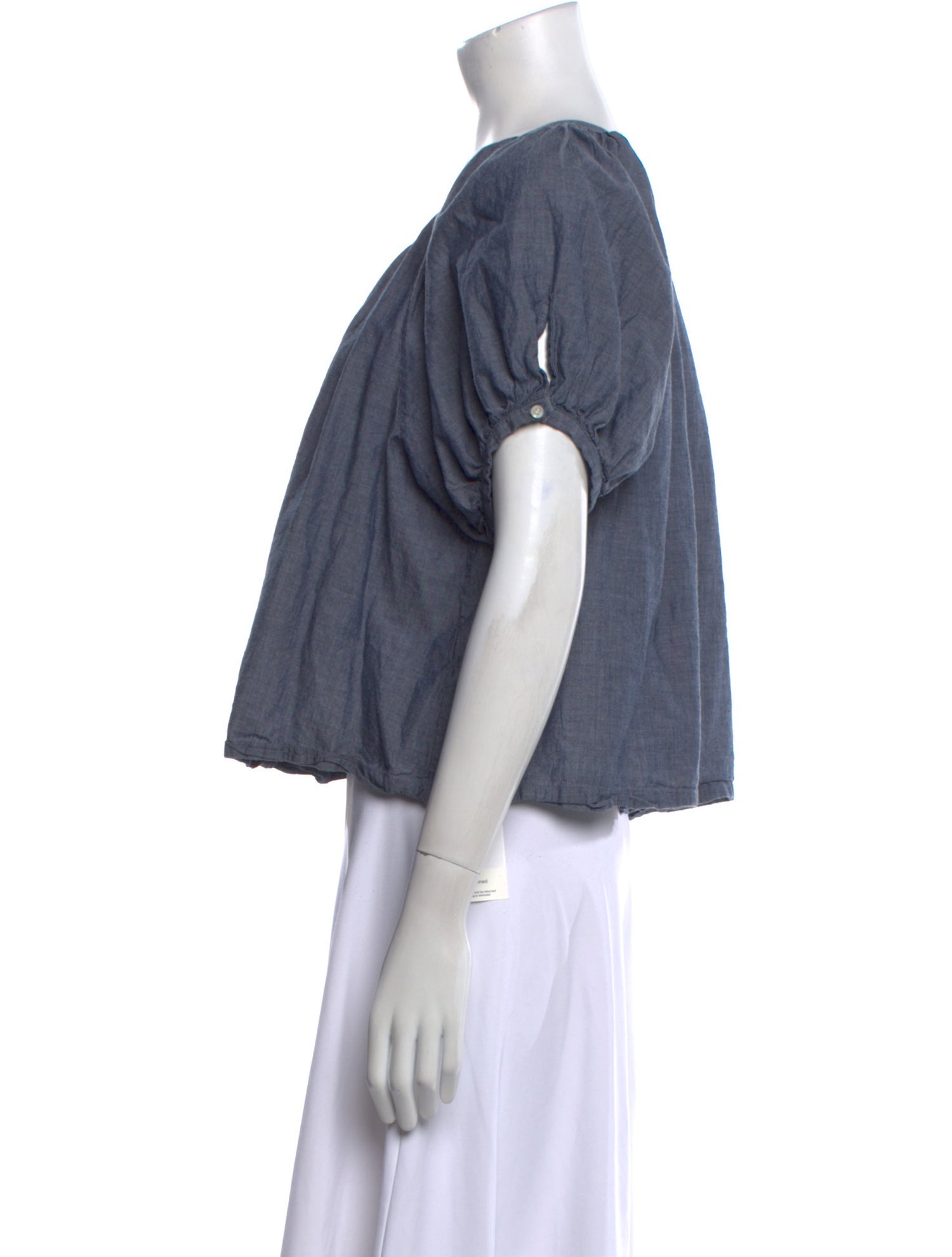 DÔEN Scoop Neck Short Sleeve Crop Top