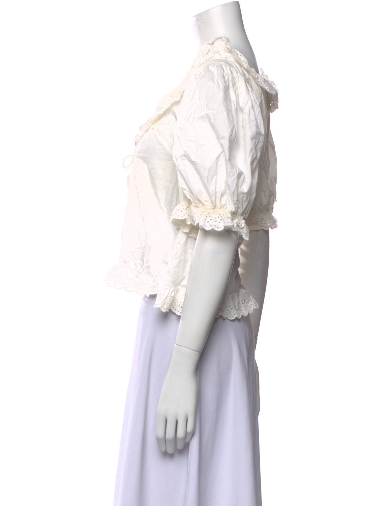 DÔEN Square Neckline Short Sleeve Crop Top