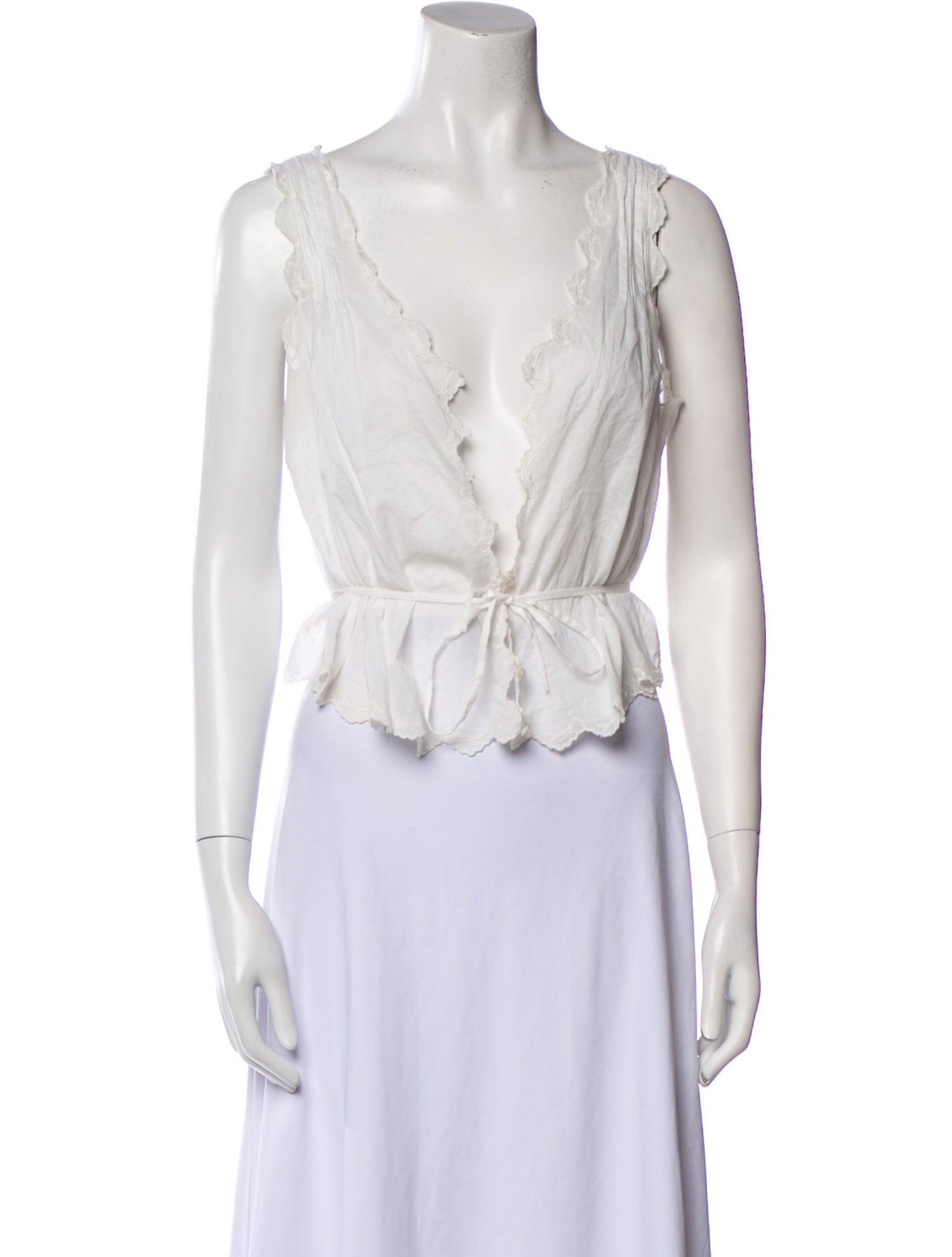 DÔEN V-Neck Sleeveless Crop Top