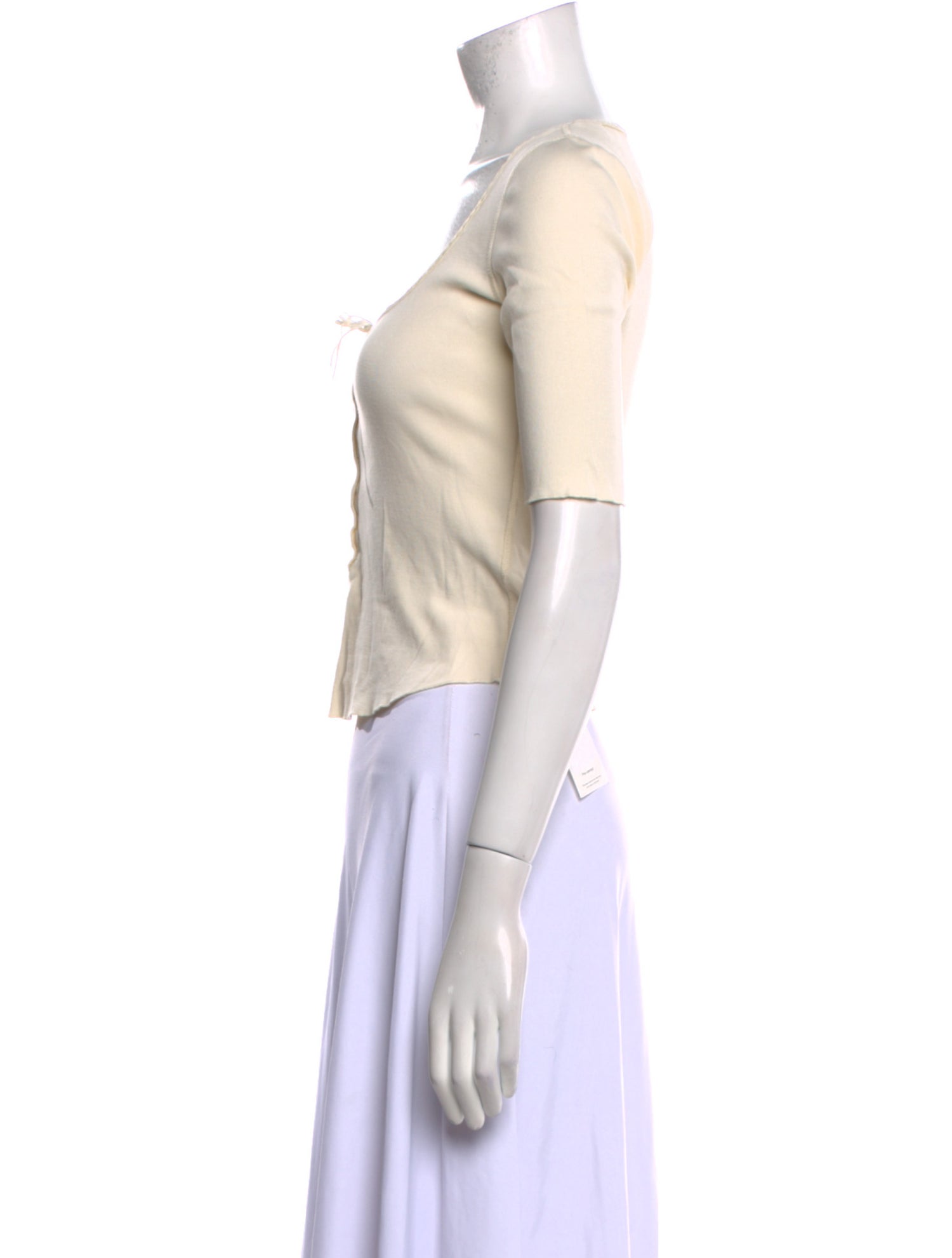 DÔEN Scoop Neck Short Sleeve Crop Top