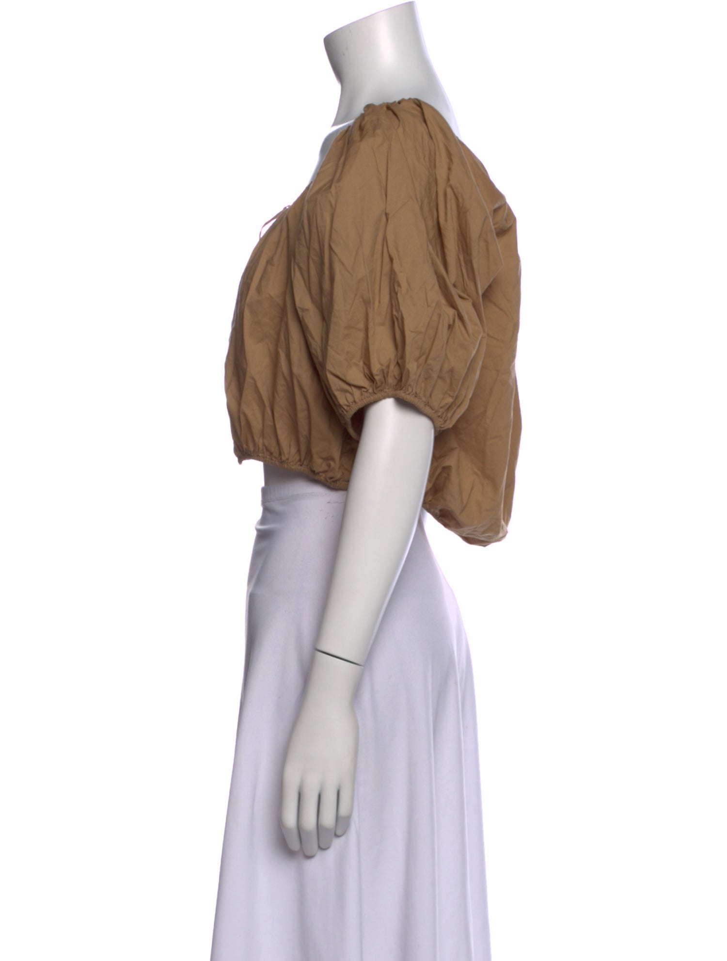 DÔEN Off-The-Shoulder Short Sleeve Crop Top