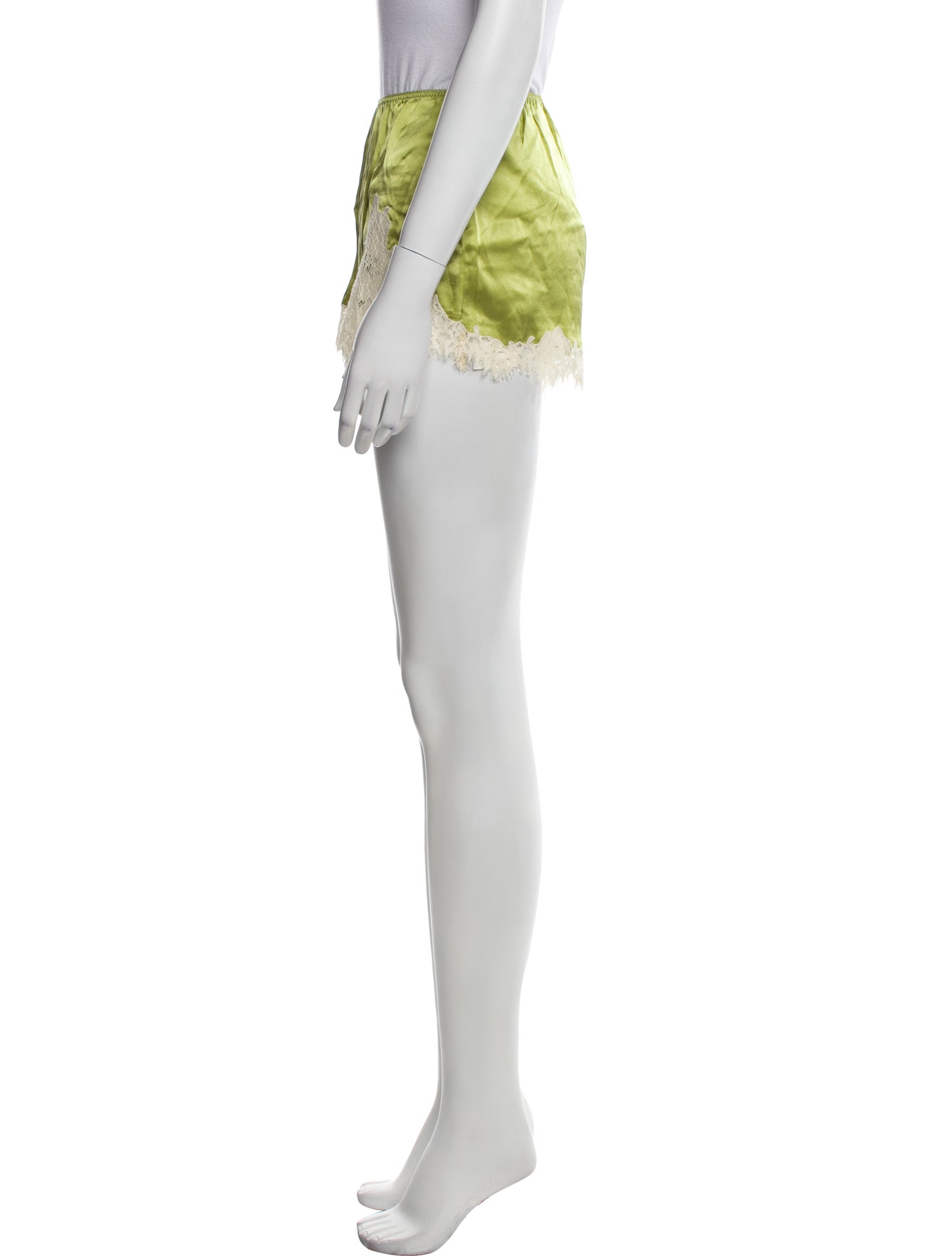 DÔEN Silk Lace Pattern Pajamas