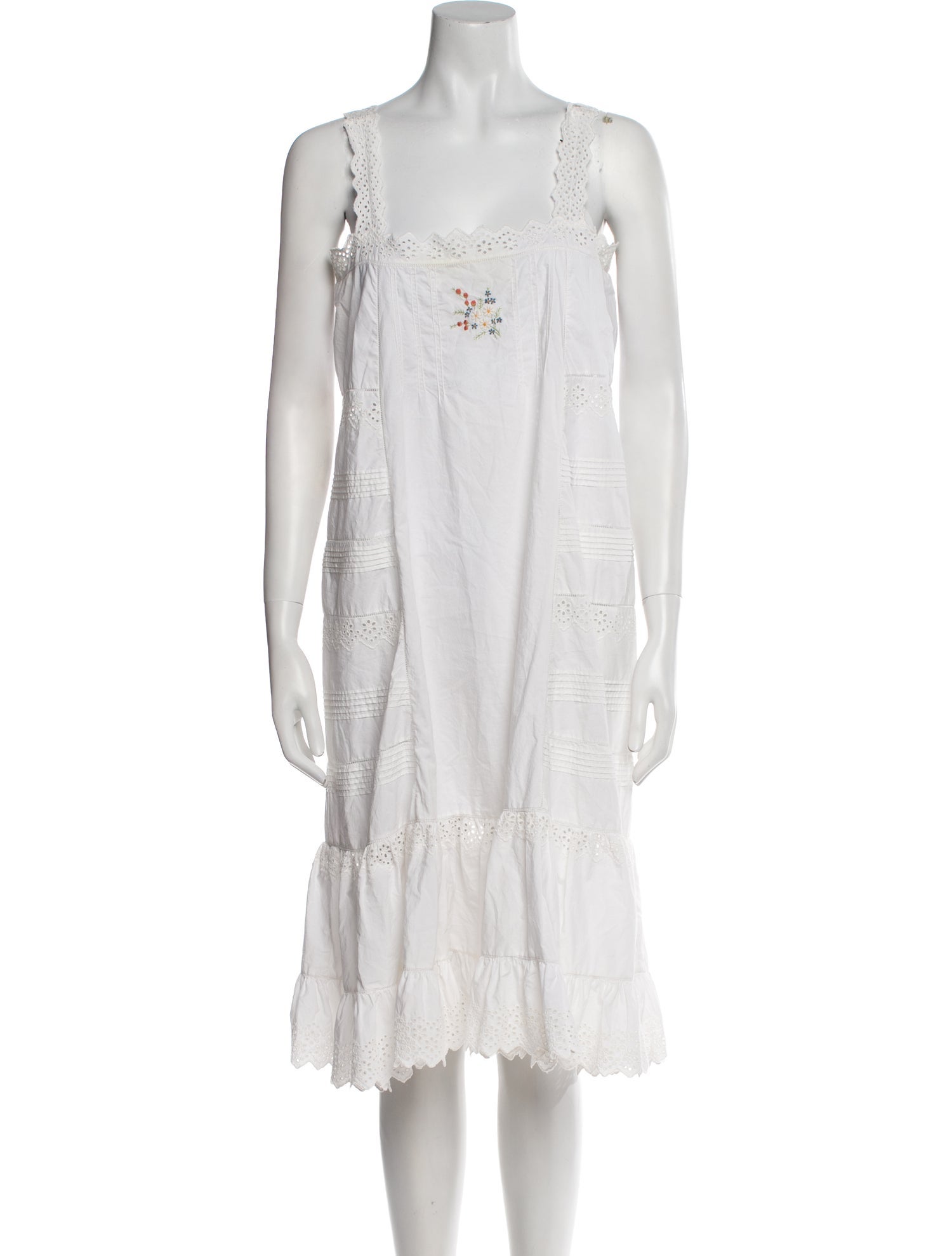 DÔEN Square Neckline Knee-Length Dress