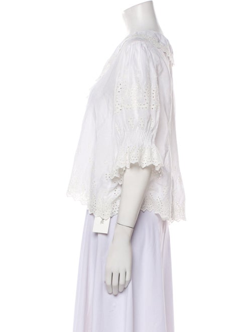 DÔEN V-Neck Three-Quarter Sleeve Crop Top