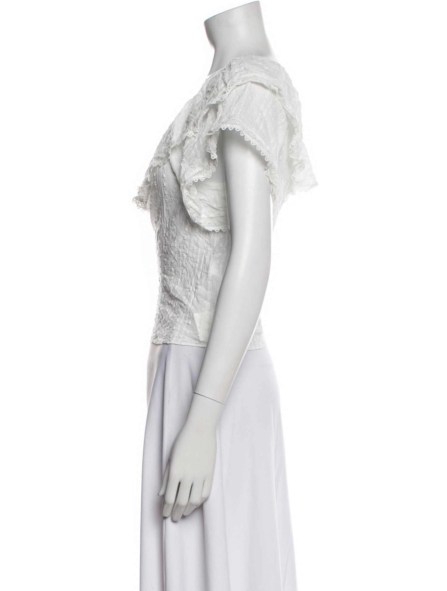 DÔEN Scoop Neck Short Sleeve Crop Top