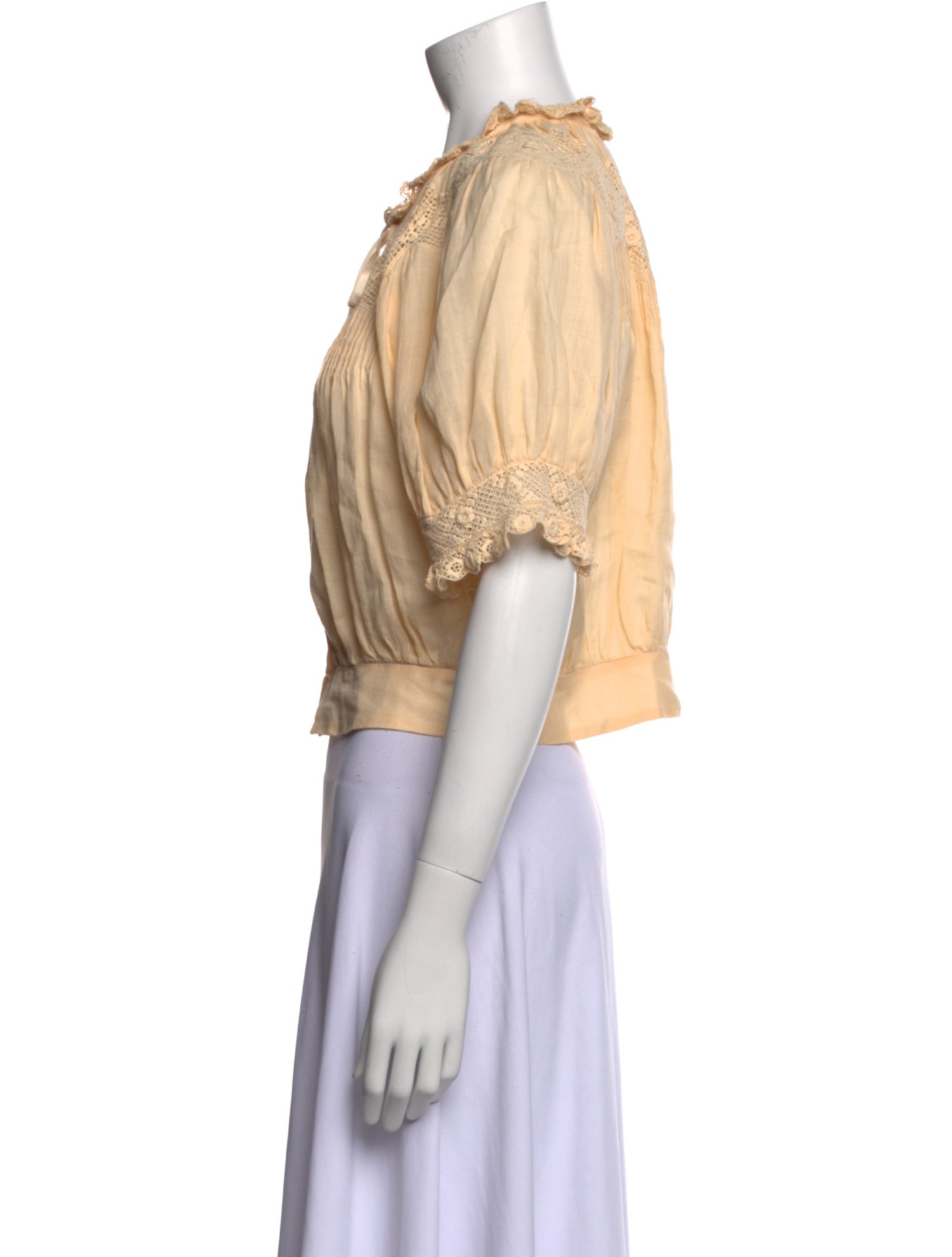 DÔEN Tie Neck Short Sleeve Crop Top