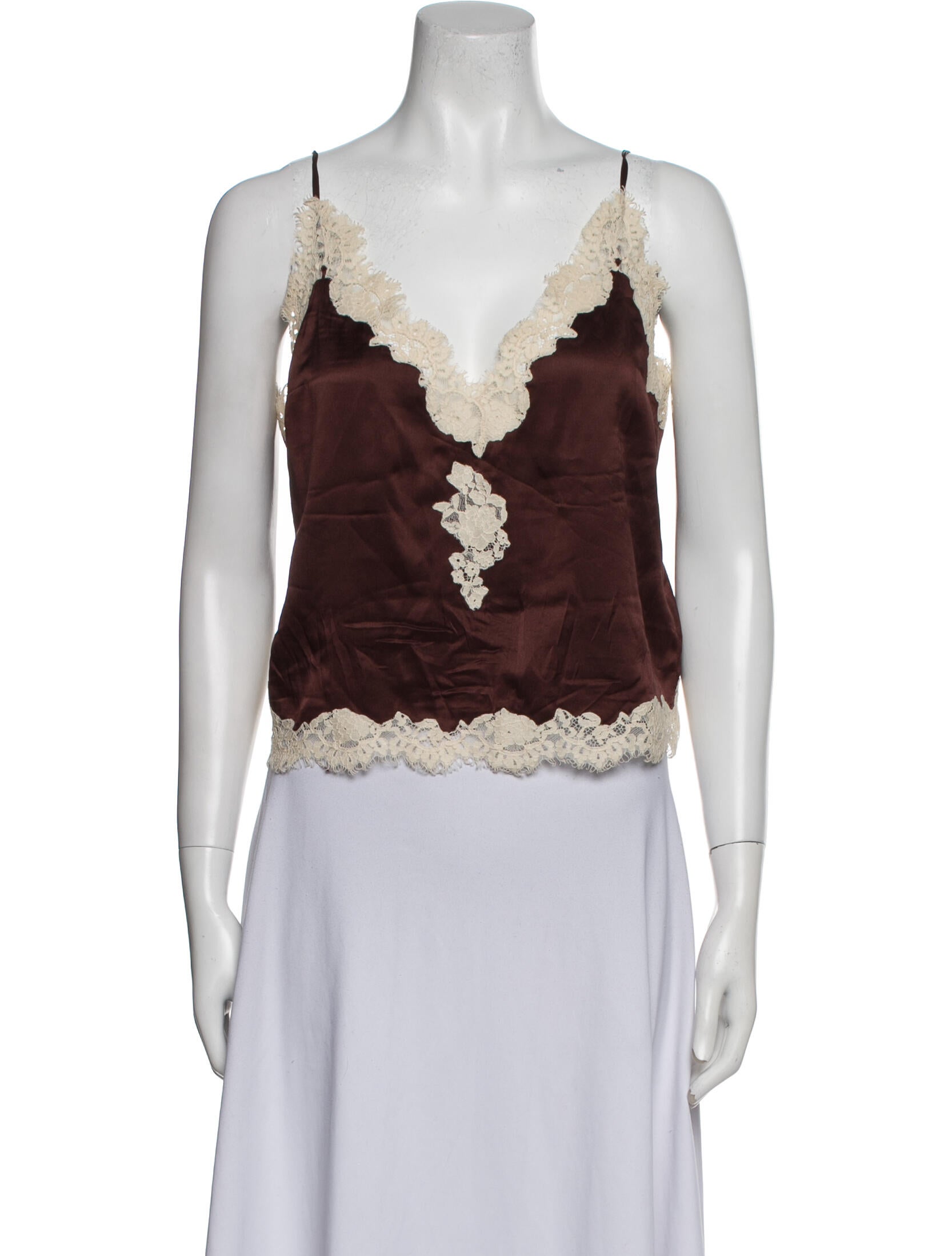 DÔEN Silk Lace Pattern Crop Top