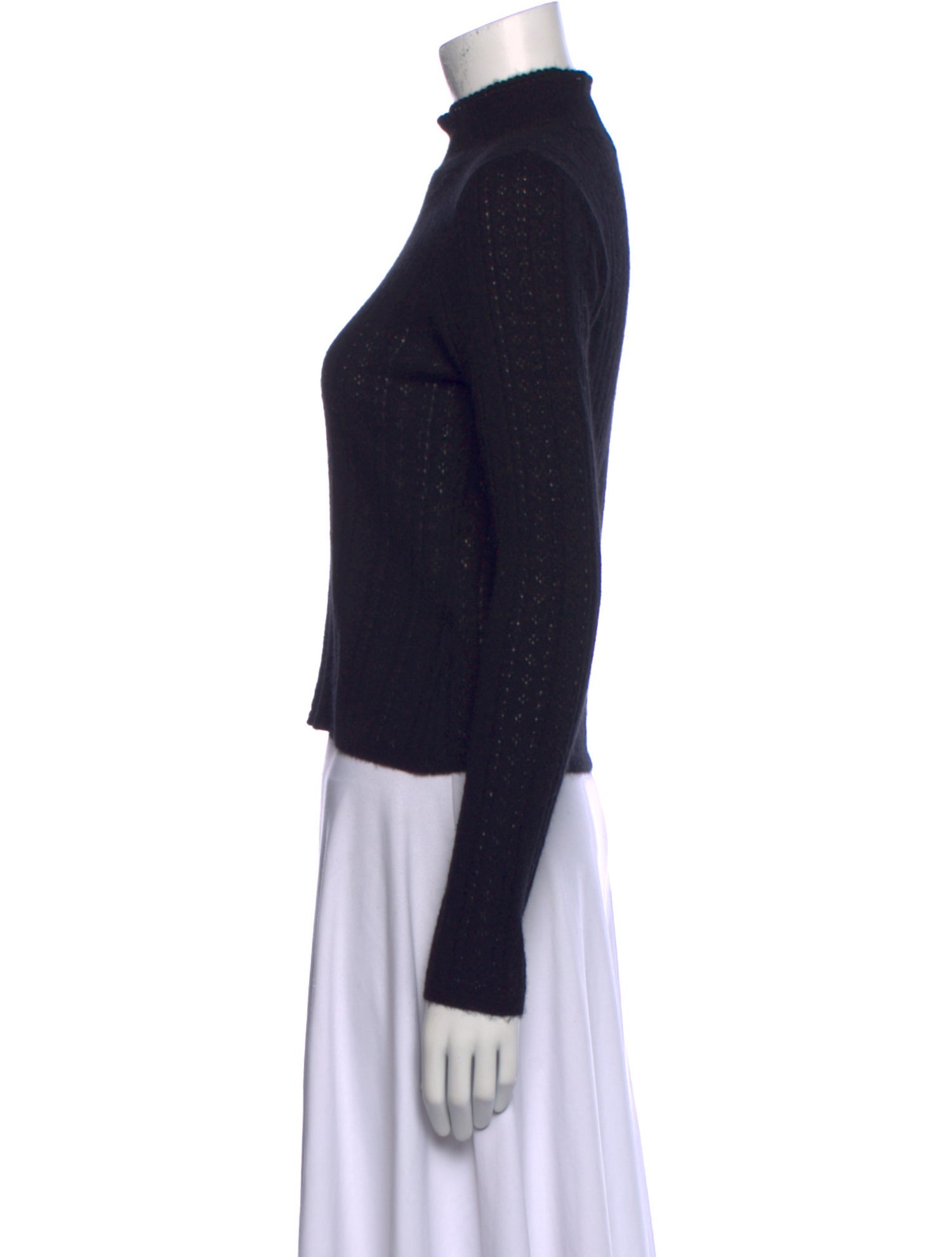DÔEN Merino Wool Mock Neck Sweater
