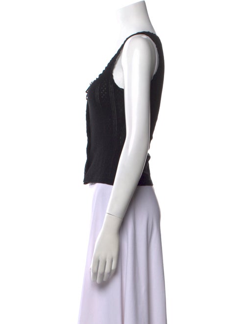 DÔEN Square Neckline Sleeveless Crop Top