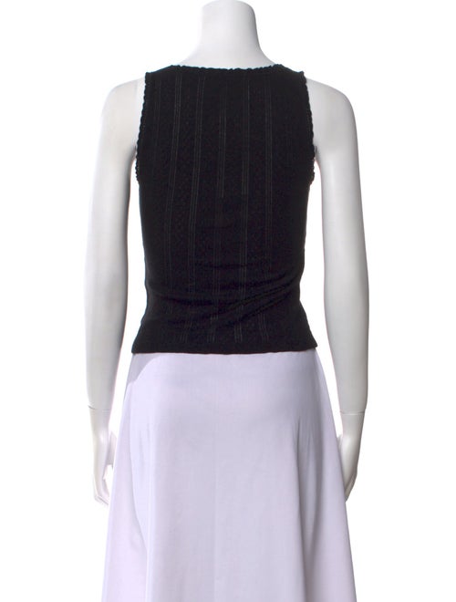 DÔEN Square Neckline Sleeveless Crop Top