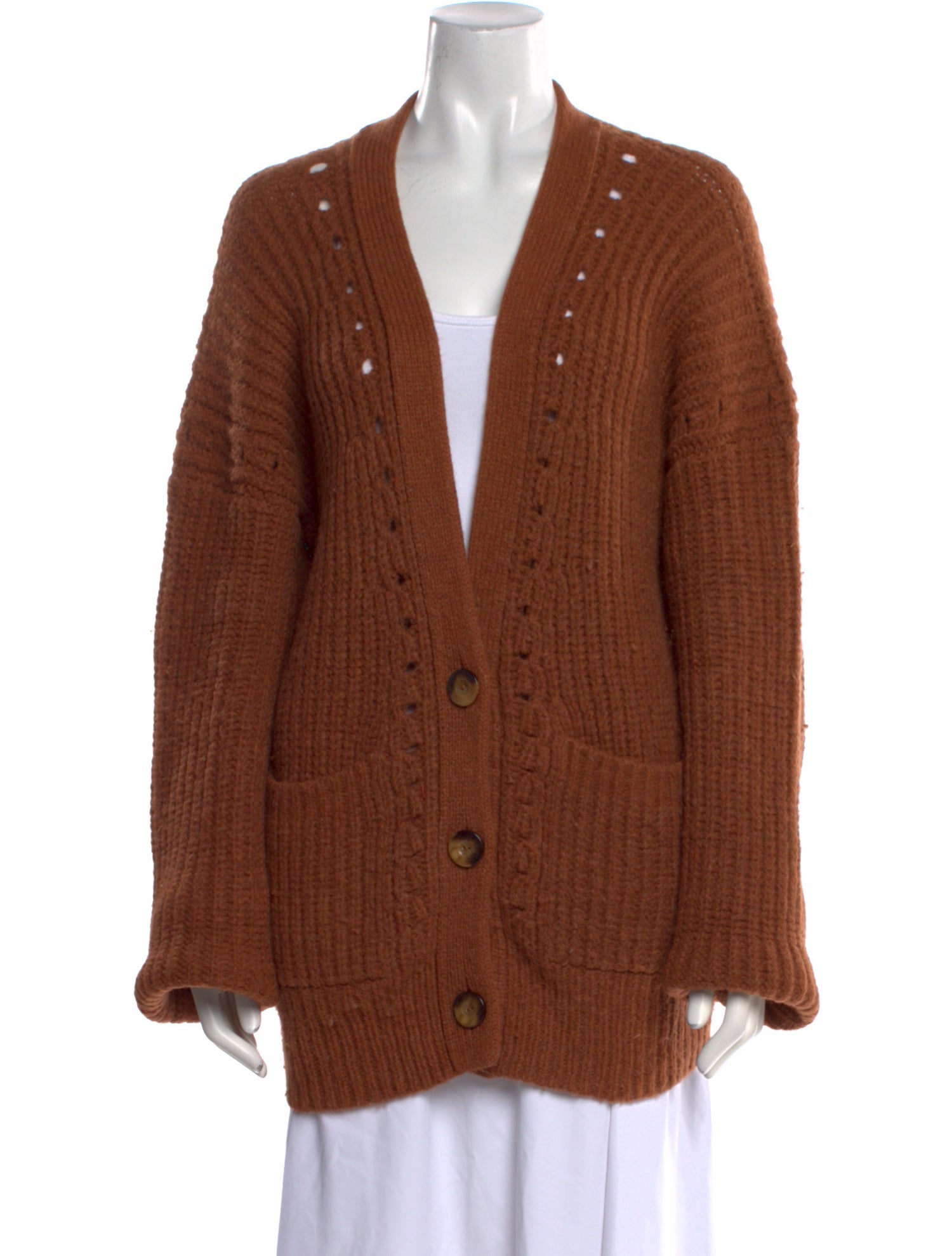 DÔEN Alpaca V-Neck Sweater