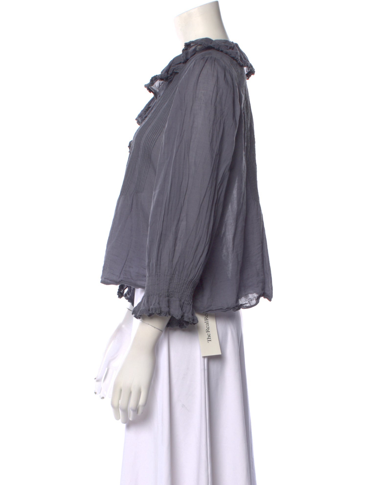 DÔEN V-Neck Three-Quarter Sleeve Blouse