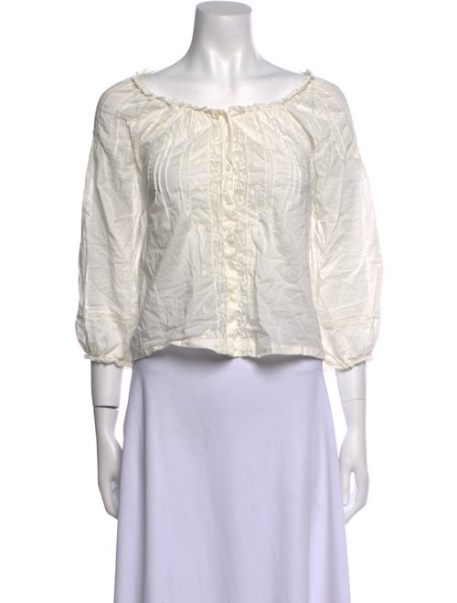 DÔEN Scoop Neck Three-Quarter Sleeve Crop Top