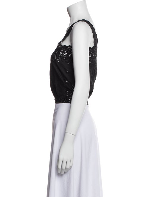 DÔEN Square Neckline Sleeveless Crop Top