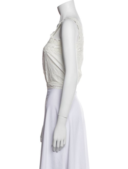 DÔEN Square Neckline Sleeveless Crop Top