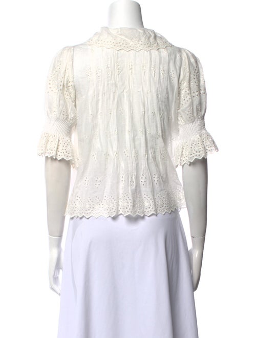 DÔEN V-Neck Short Sleeve Crop Top