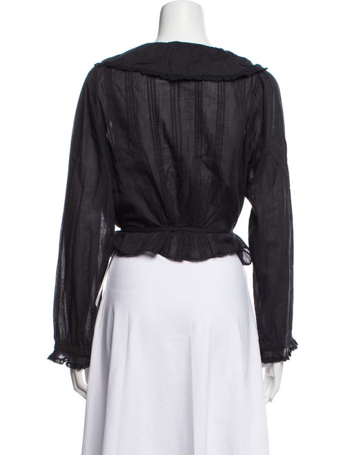 DÔEN V-Neck Long Sleeve Crop Top