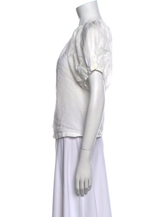 DÔEN Crew Neck Short Sleeve Button-Up Top