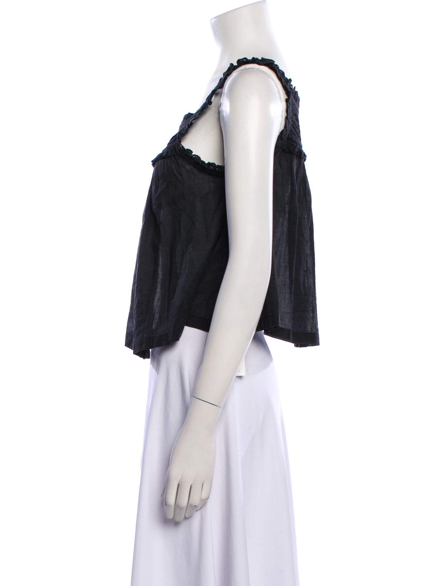 DÔEN Square Neckline Sleeveless Crop Top