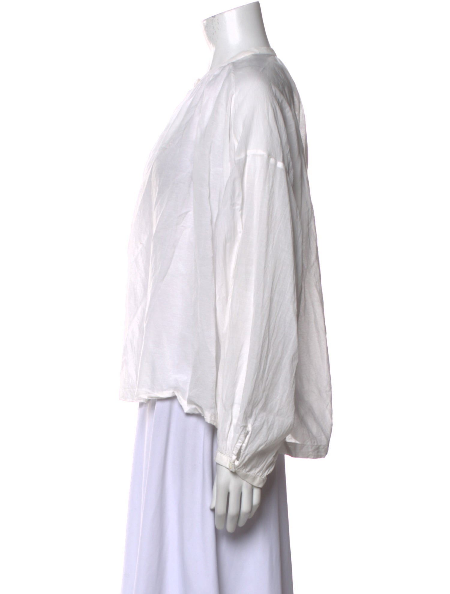 DÔEN Crew Neck Long Sleeve Button-Up Top