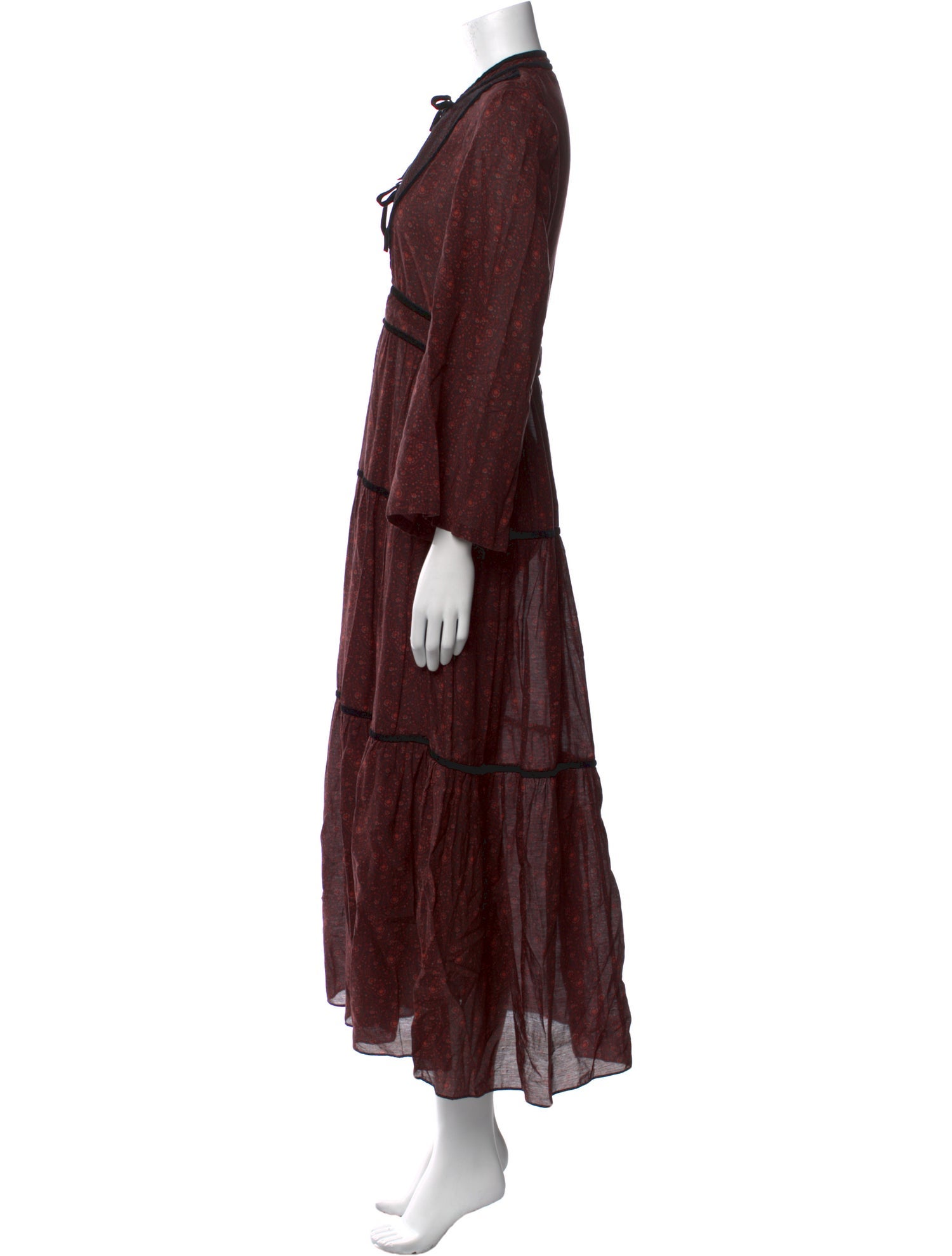 DÔEN V-Neck Long Dress