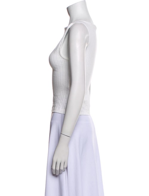 DÔEN Scoop Neck Sleeveless Crop Top