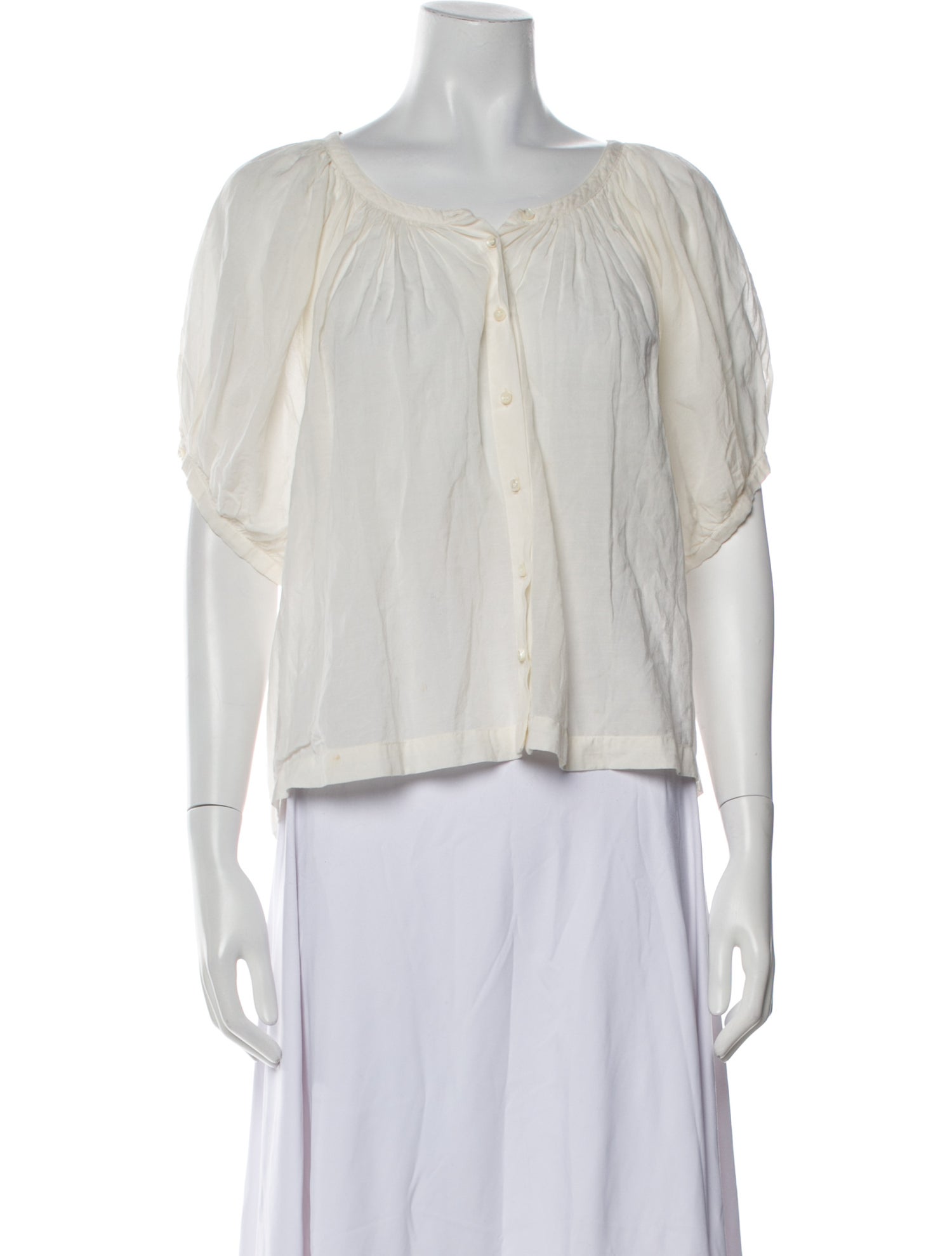 DÔEN Scoop Neck Three-Quarter Sleeve Crop Top