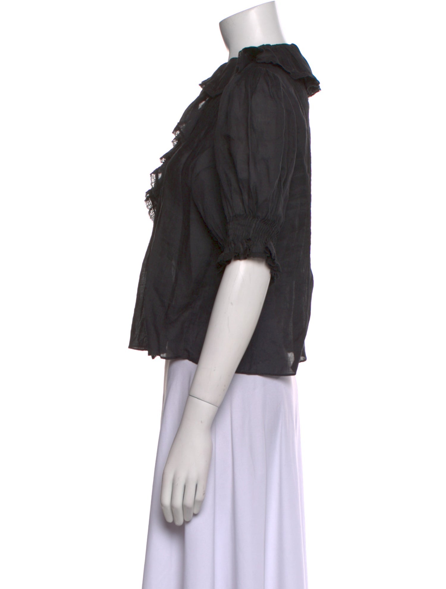 DÔEN Crew Neck Short Sleeve Crop Top