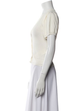 DÔEN V-Neck Sweater