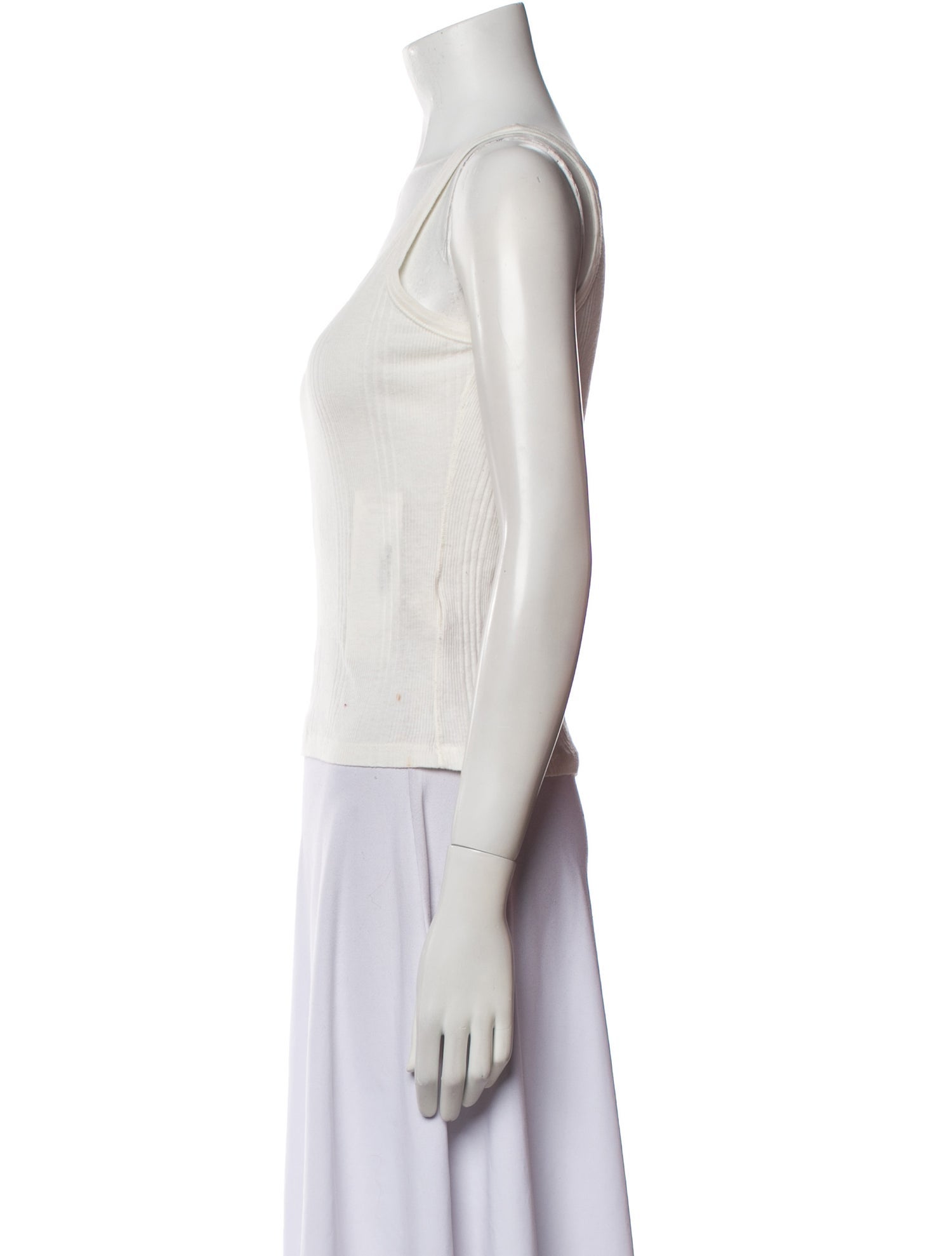 DÔEN Scoop Neck Sleeveless Top