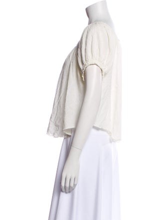 DÔEN Scoop Neck Short Sleeve Crop Top