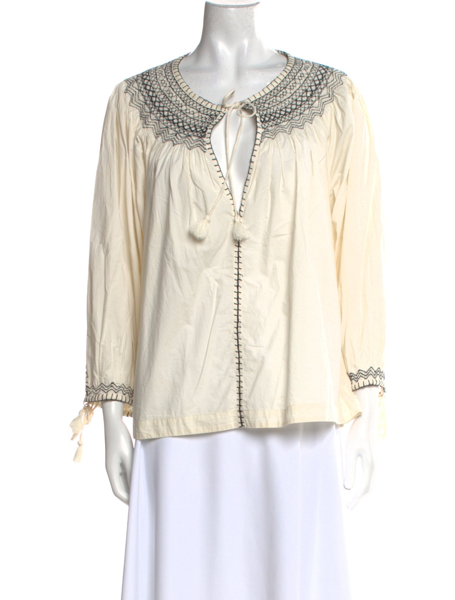 DÔEN V-Neck Long Sleeve Blouse