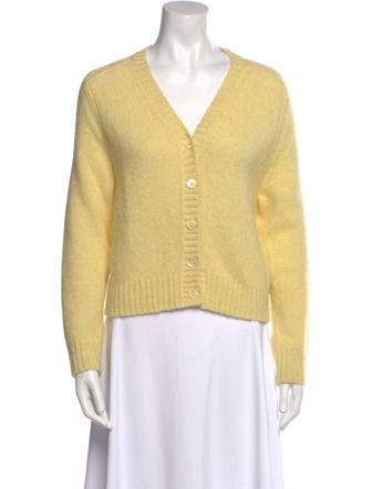 DÔEN Alpaca V-Neck Sweater