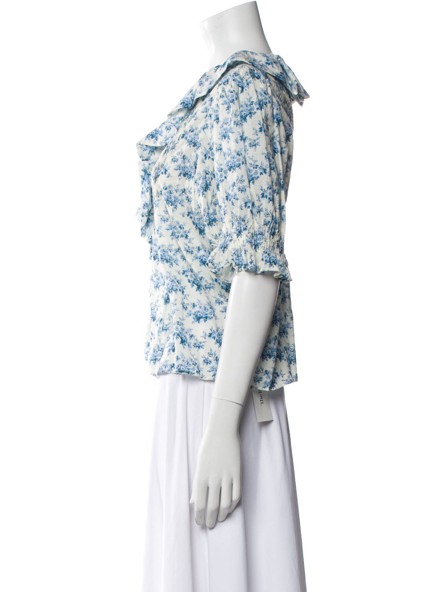 DÔEN Floral Print V-Neck Button-Up Top