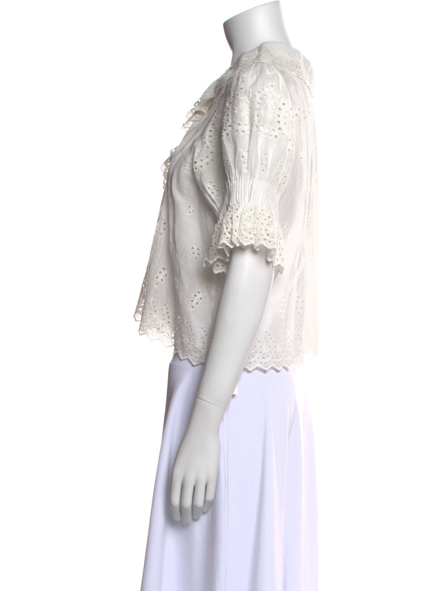 DÔEN V-Neck Short Sleeve Crop Top