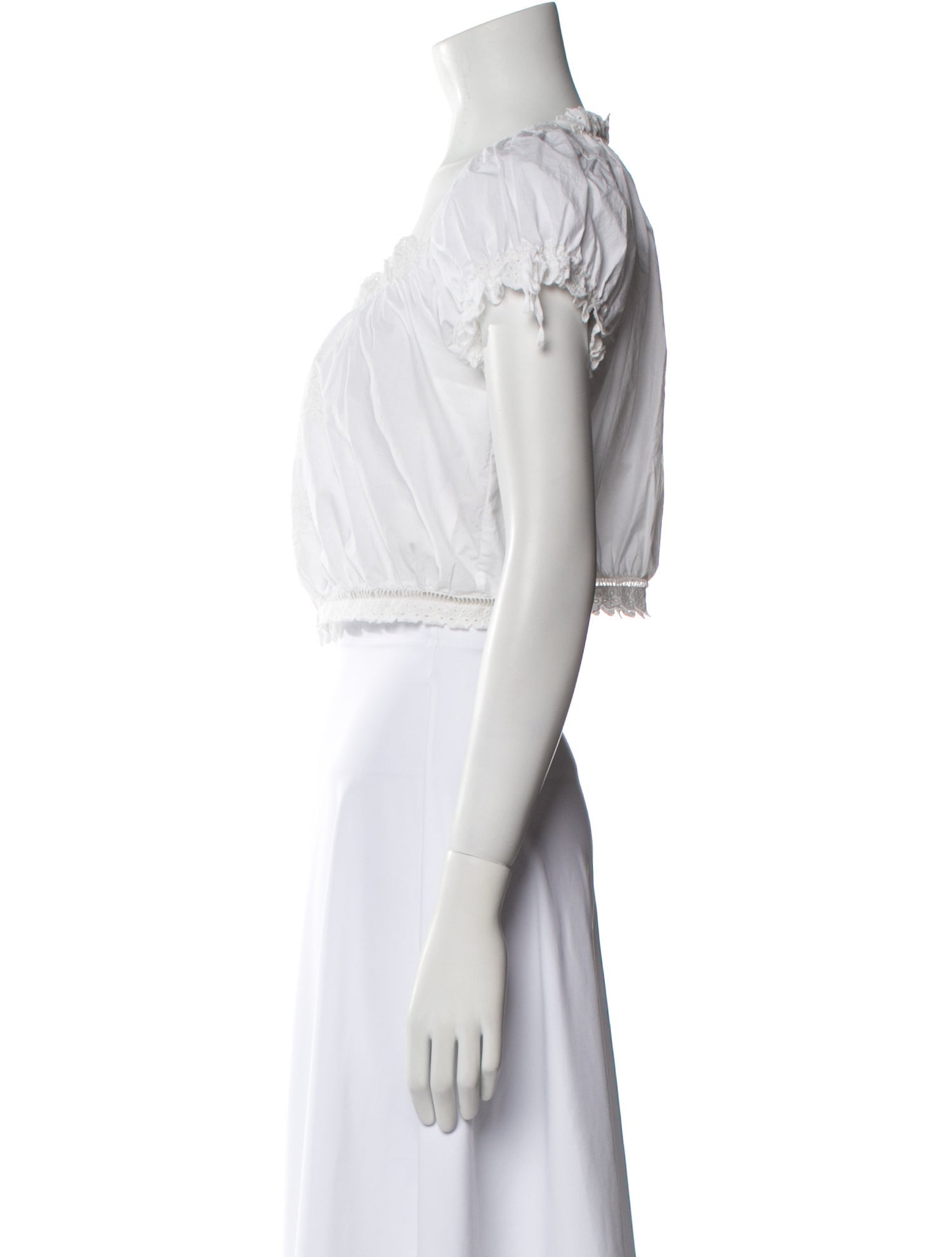 DÔEN Square Neckline Short Sleeve Crop Top