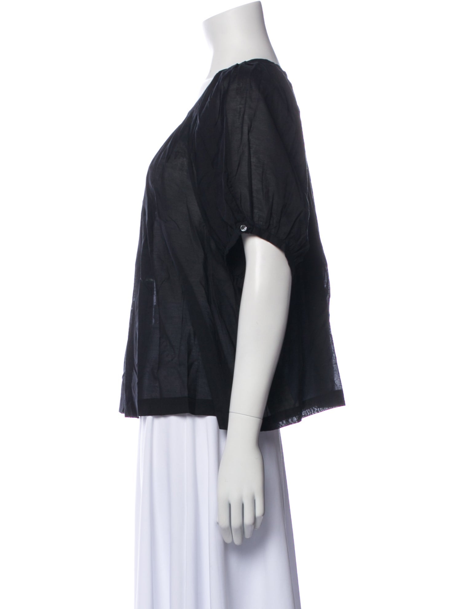 DÔEN Scoop Neck Short Sleeve Button-Up Top