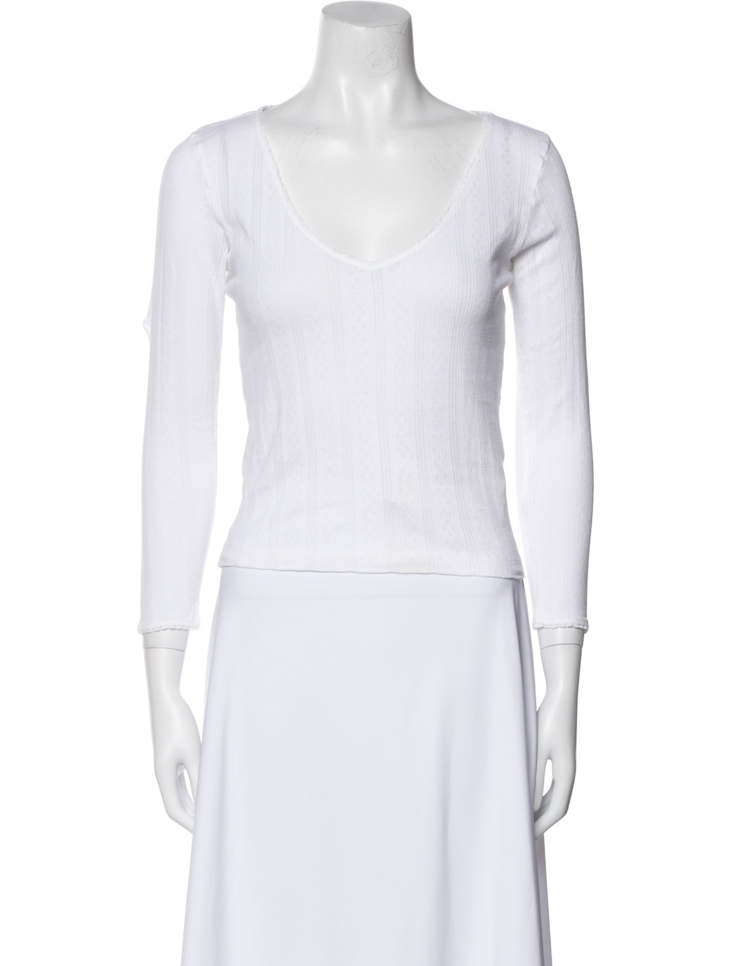 DÔEN Plunge Neckline Three-Quarter Sleeve Top