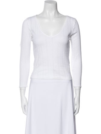 DÔEN Plunge Neckline Three-Quarter Sleeve Top