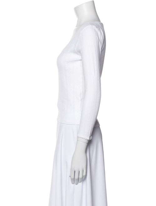 DÔEN Plunge Neckline Three-Quarter Sleeve Top