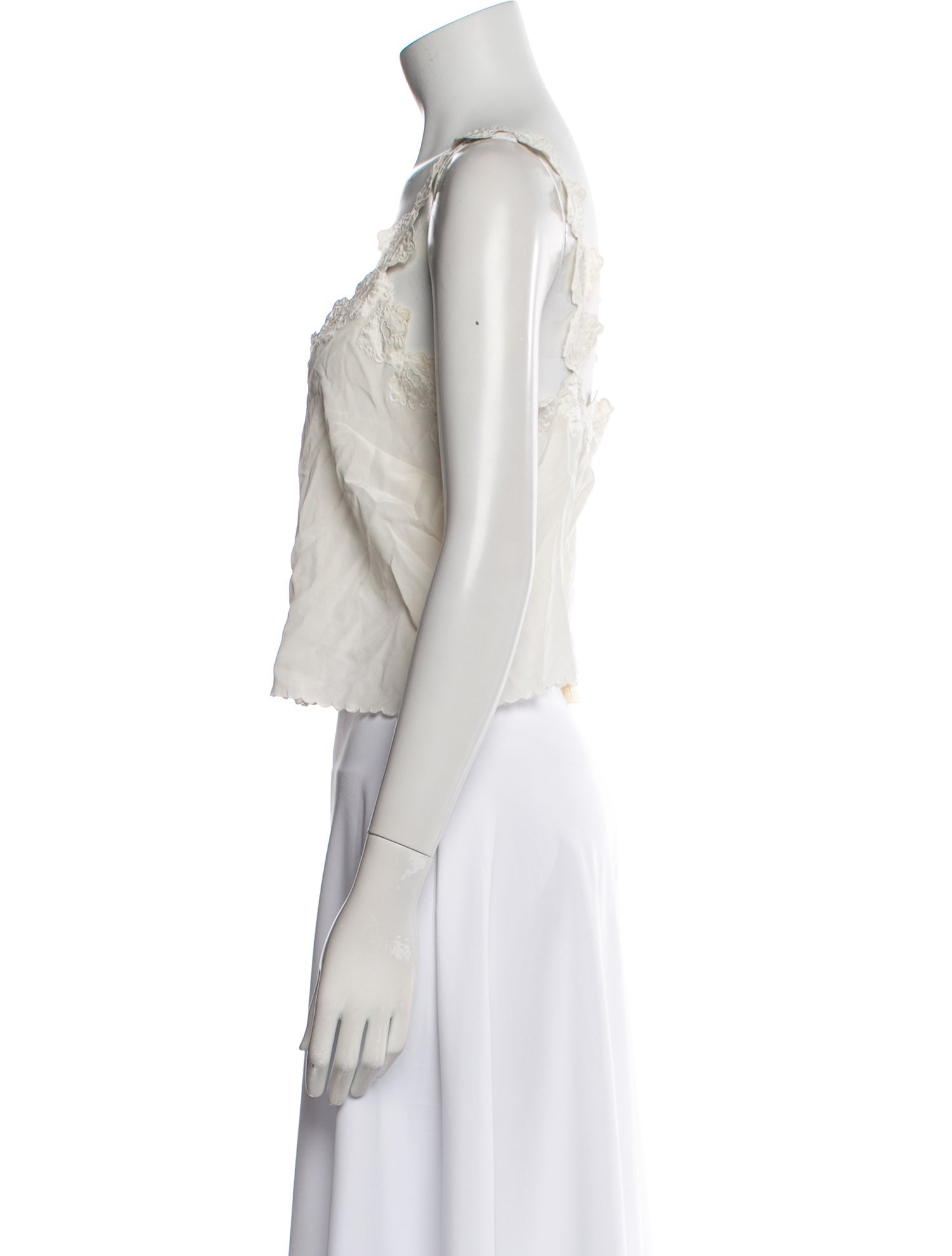 DÔEN Silk V-Neck Crop Top