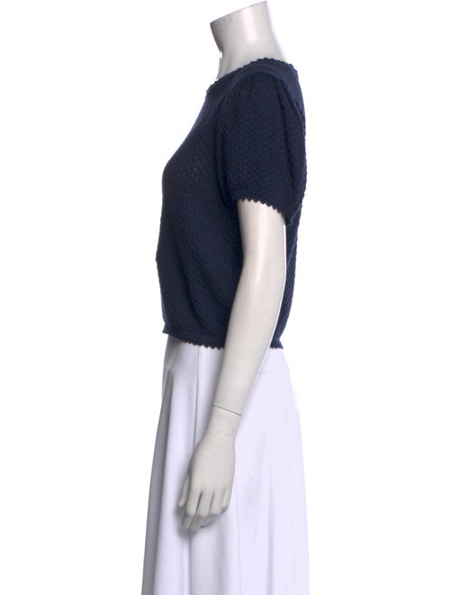 DÔEN Crew Neck Short Sleeve Crop Top