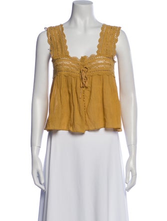 DÔEN Square Neckline Sleeveless Crop Top