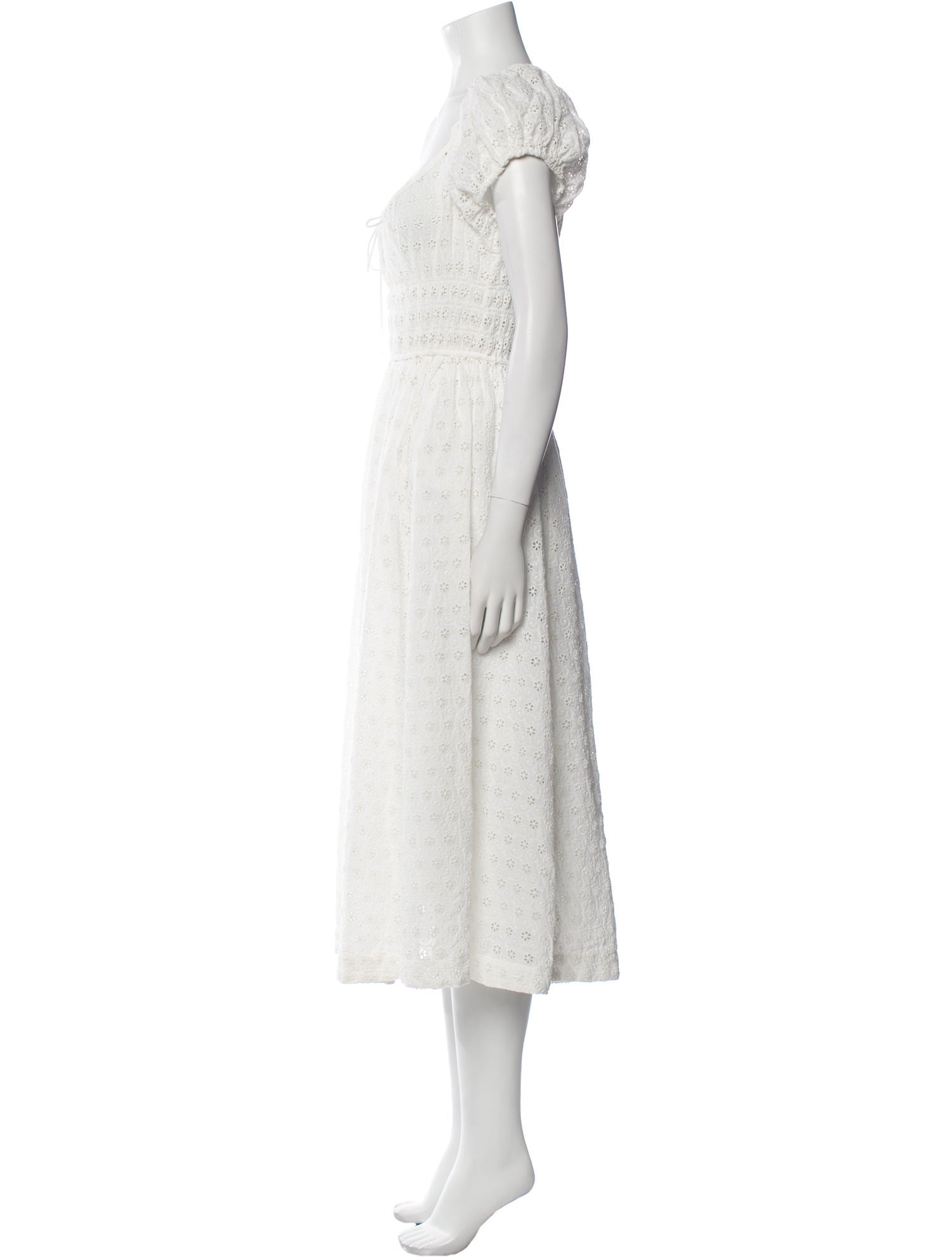 DÔEN Scoop Neck Midi Length Dress