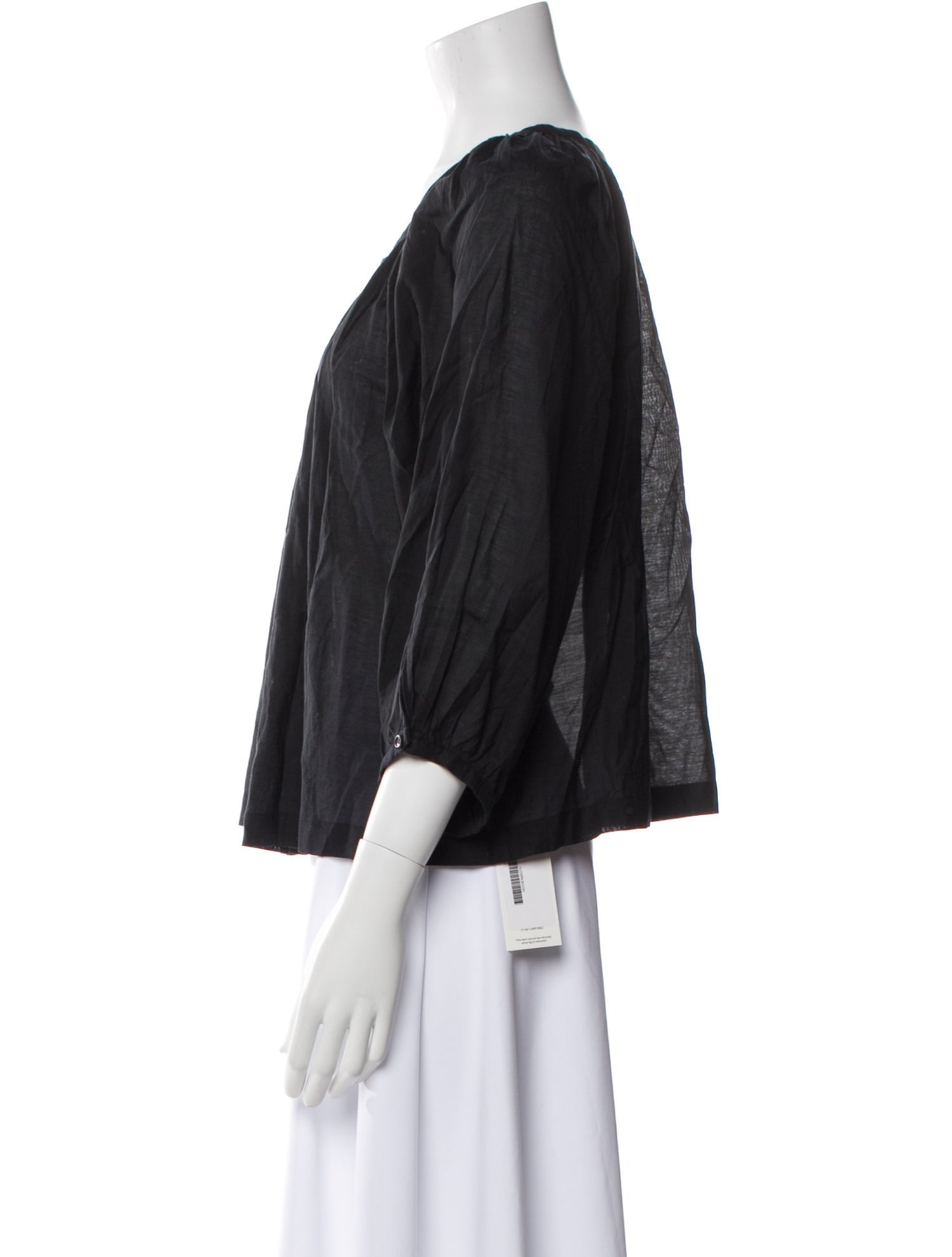 DÔEN Scoop Neck Three-Quarter Sleeve Button-Up Top