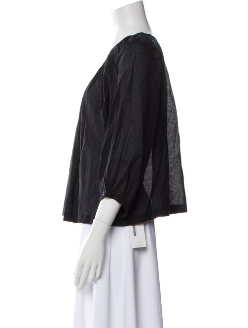 DÔEN Scoop Neck Three-Quarter Sleeve Button-Up Top