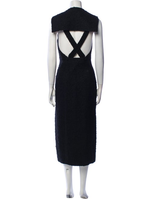 DÔEN V-Neck Midi Length Dress