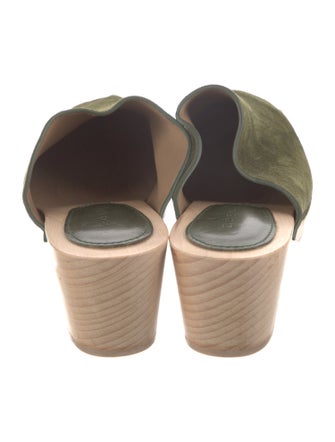 DÔEN Suede Mules